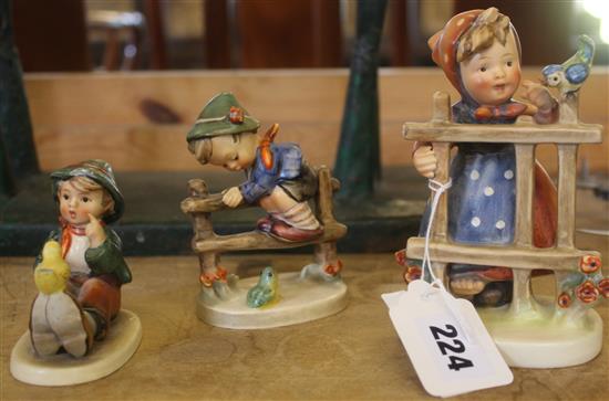 3 Hummel figures